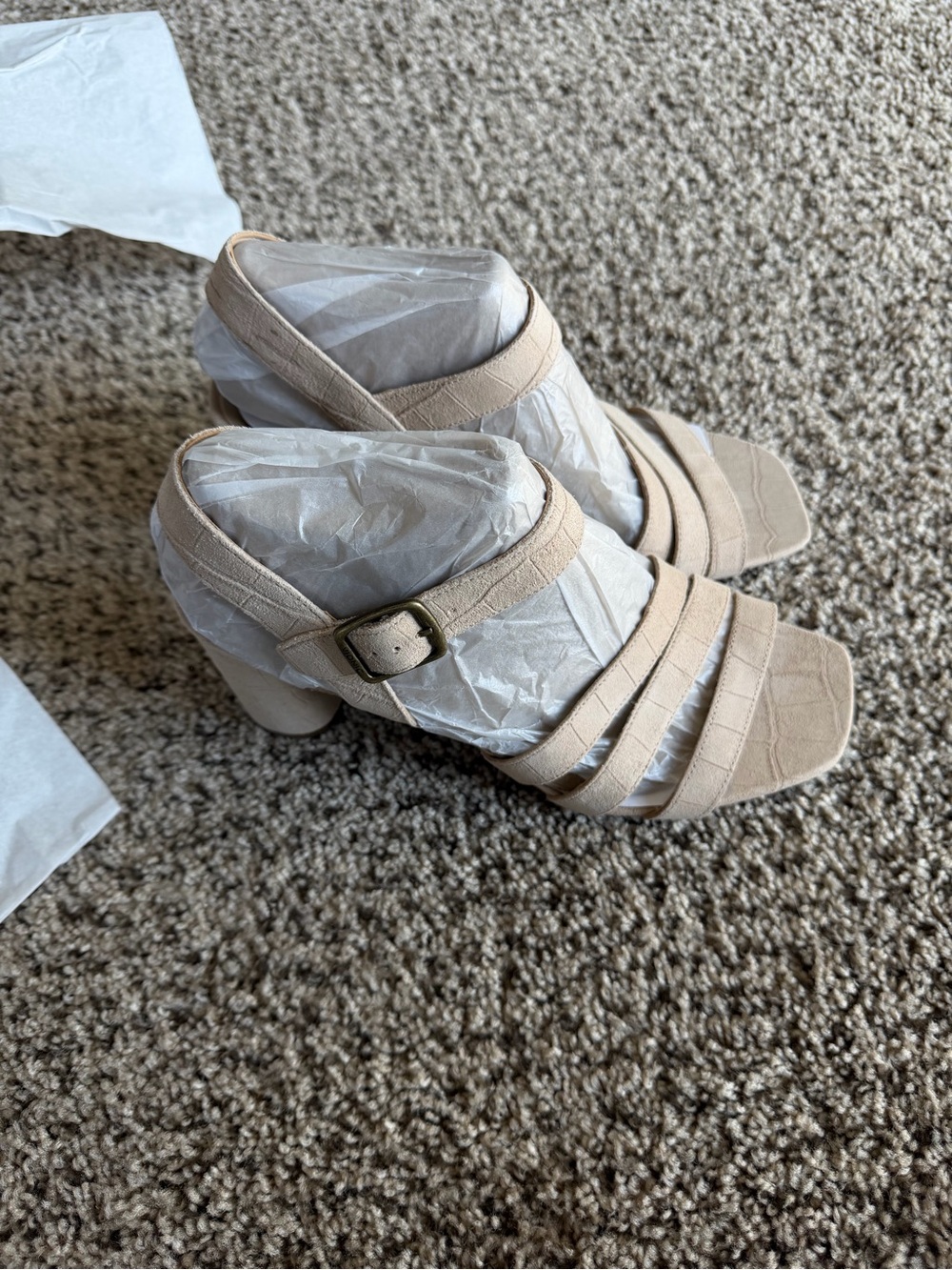 Vionic Beige Nora Strappy Sandals
